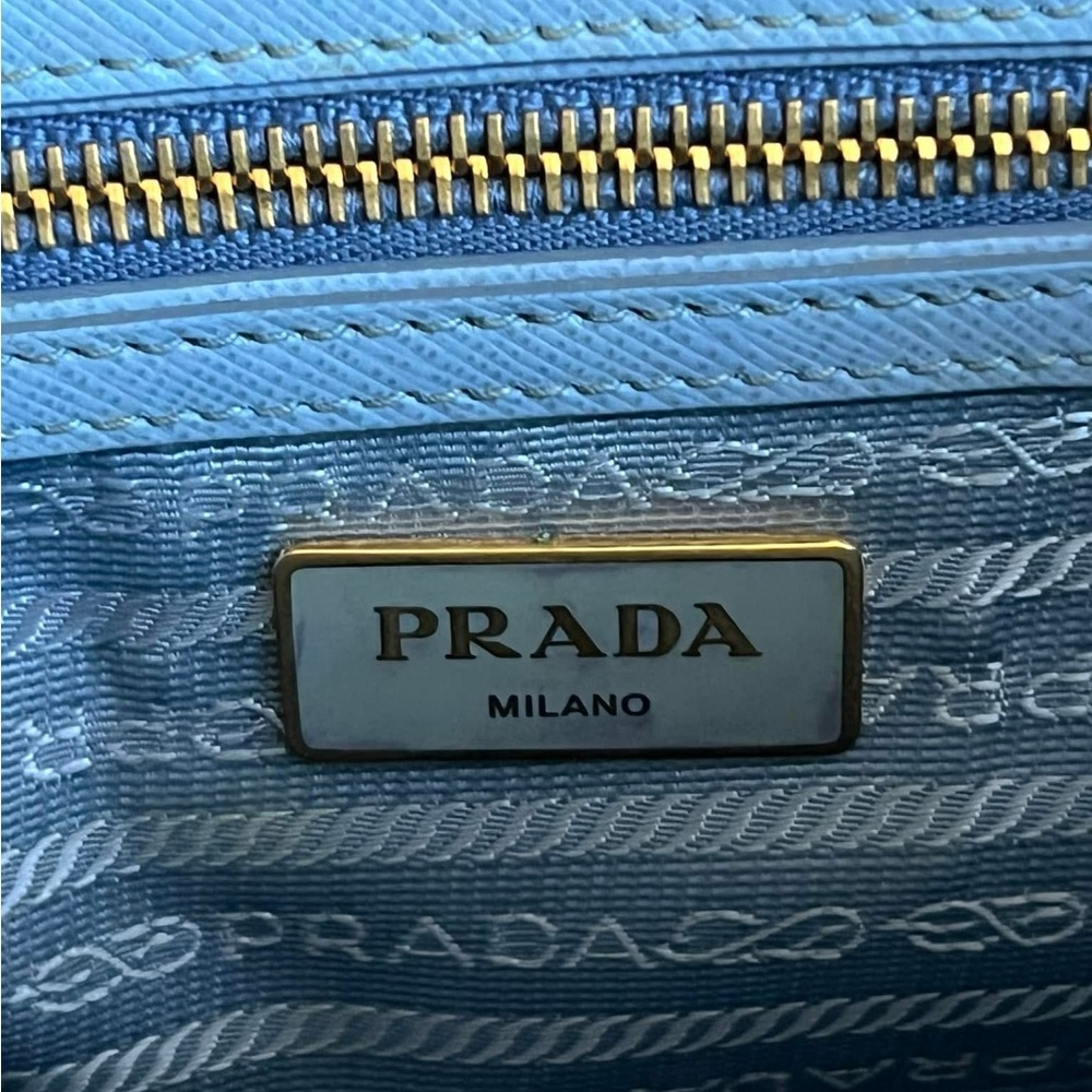 Prada Saffiano Lux Medium Galleria Zip Tote - Picture 5 of 16